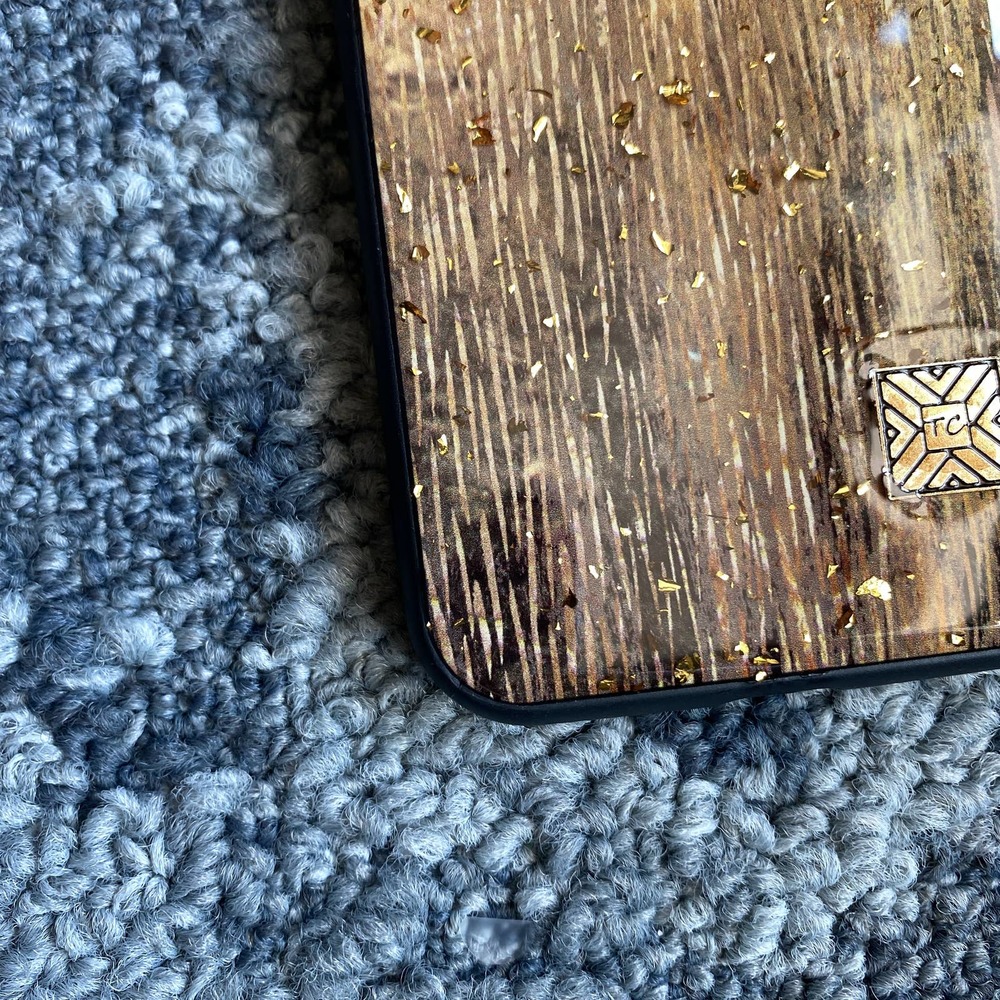 iPhone 11 Case Vertical Print Gold Black NEW - Picture 3 of 9